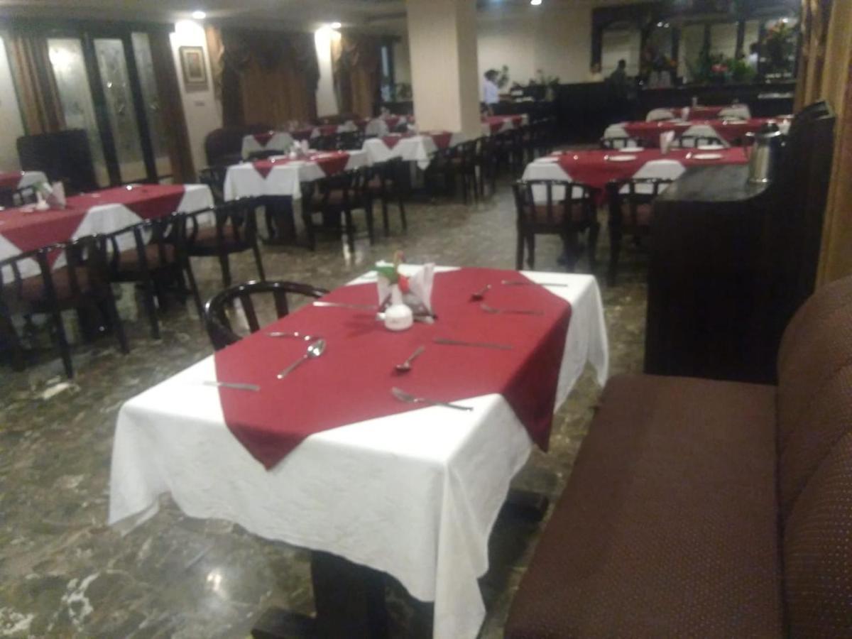Hotel Rudra Continental Rudrapur Esterno foto